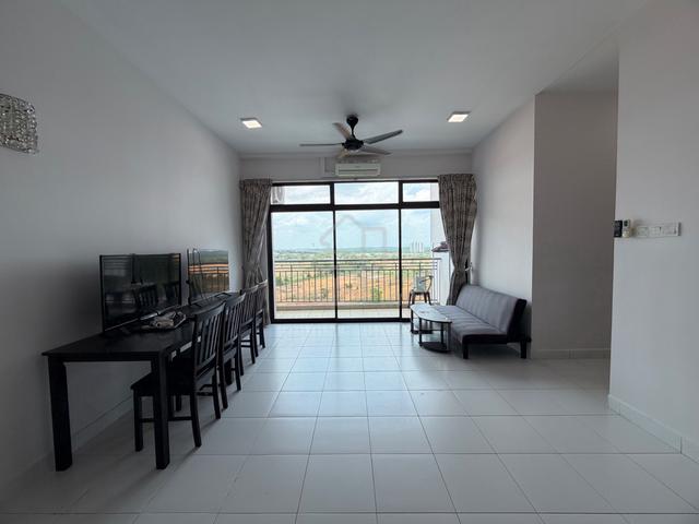 Seri Austin Residence Luxury Apartment 1