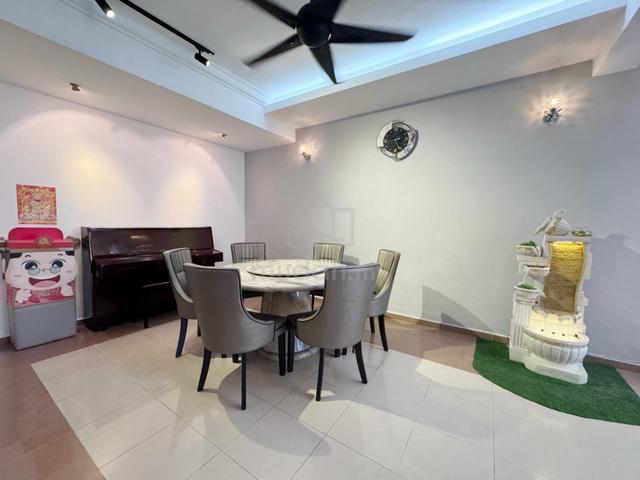 Nice Renovated & Face Open😍 Anggerik Aranda Kota Kemuning!2 Sty House 1