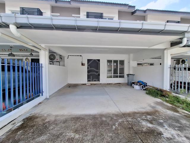 READY MOVE IN Gated Community 2 sty Taman Iringan Bayu Aury SEREMBAN 1