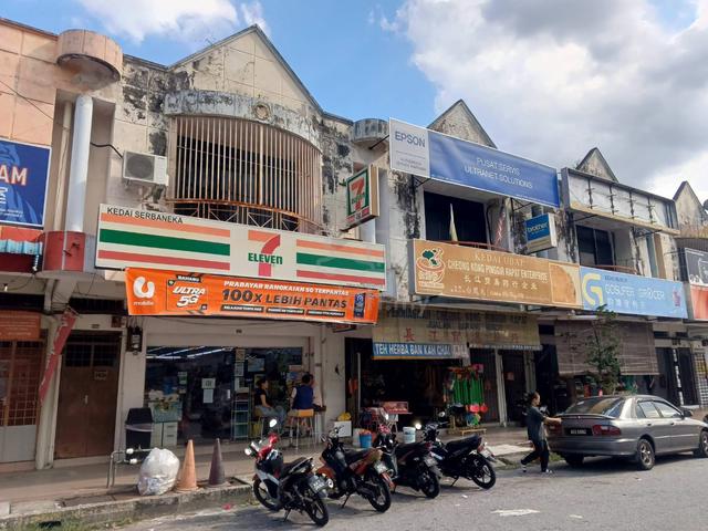 Gunung rapat first floor shoplot for rent 1
