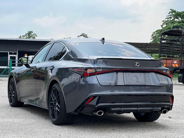 2021 Lexus IS 300 2.0 F SPORT MODE BLACK 39K KM - 2