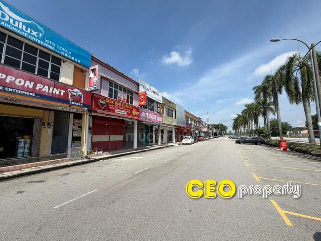 Facing Main road 2 Storey Shop at Pearl City SS2 Simpang Ampat 1