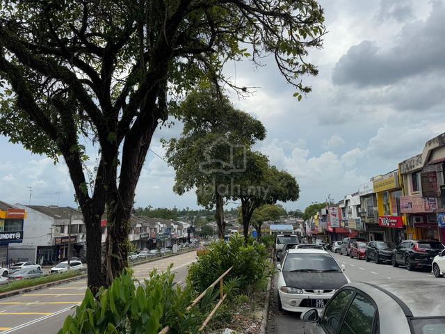 SKUDAI, TMN UNGKU TUN AMINAH, 22X70FT 2-Storey Shop Lot FOR SALE 1