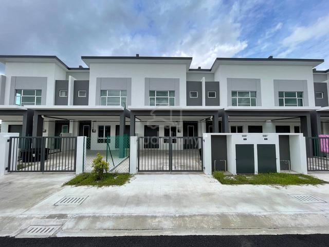 New House 2 STOREY SIAP DIDUDUKI  SHAH ALAM BERHAMPIRAN QUEYSIDE MALL 1