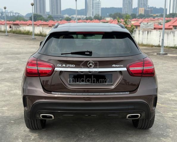 2017 Mercedes Benz GLA250 4MATIC (CBU) 2.0 (A)NICE - 4