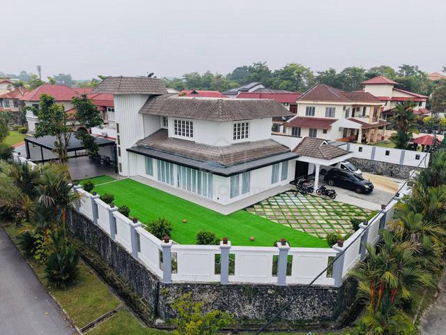 (MURAH)(CORNER LOT) BUNGALOW 2 Storey Seksyen 6, Shah Alam 1
