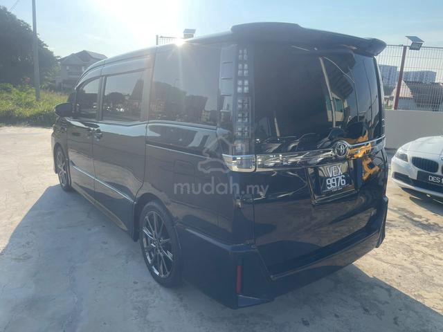 2017/20 Toyota VOXY 2.0 GS (A) One Lady Owner - 4