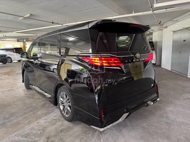 2025 Toyota ALPHARD 2.5 Z BIG BIG OFFER - 3