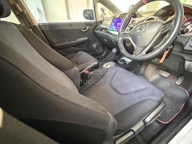 2013 Honda JAZZ 1.5 FACELIFT (A) - 4
