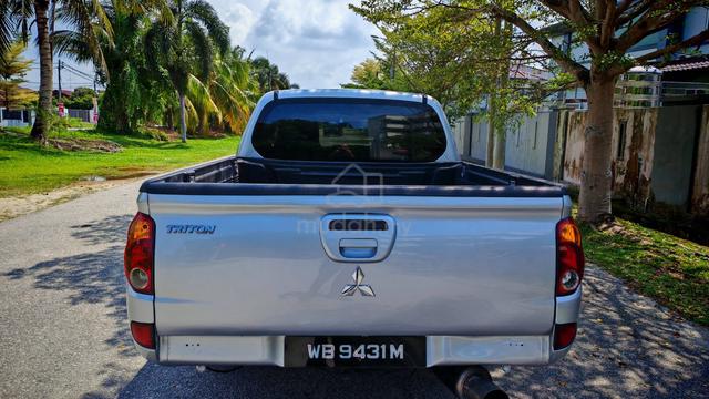 2015 Mitsubishi TRITON 2.5 LITE KA4TNJNMFR (M) - 3