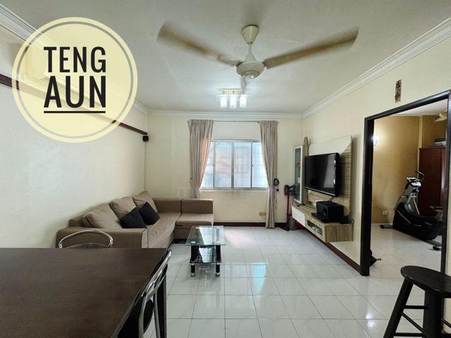 Sri Ivory (Sri Ivori) Apartment 1