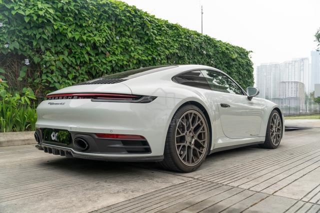 Porsche 911 Carrera 4S 3.0 2020 Carrara White - 2