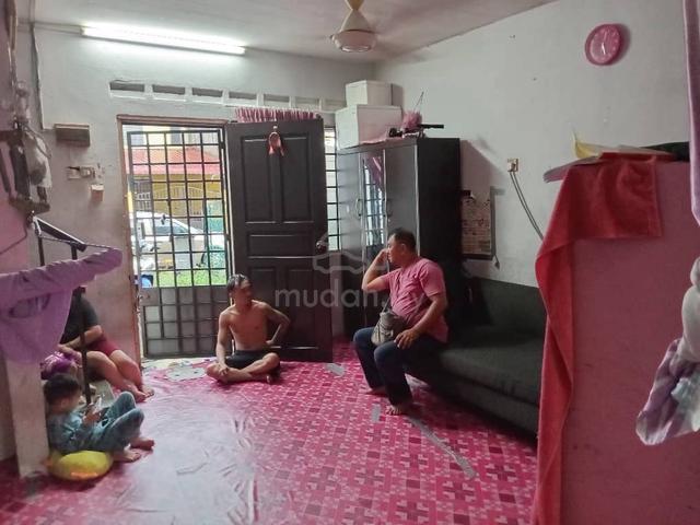 Jalan Nenas Taman Kota Masai 4