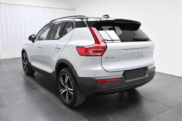 2021 Volvo XC40 2.0 T5 AWD R-DESIGN 36K-MIL FSR - 4