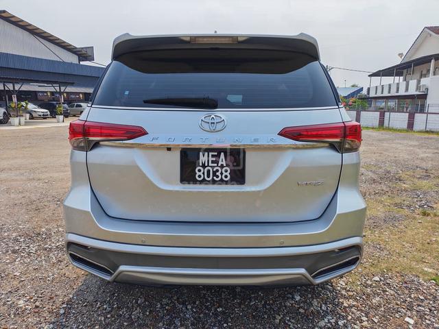 2018 Toyota FORTUNER 2.4 VRZ 4X4 2GD-FTV (CKD) (A) - 5