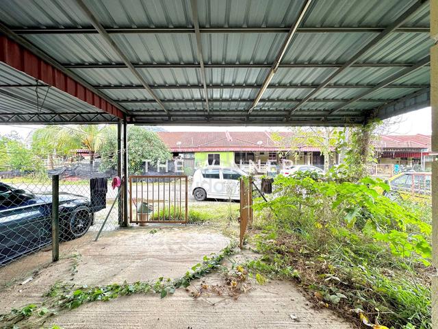 Kok Lanas Teres Dekat Matrikulasi di Taman Merbau Utk dijual 3