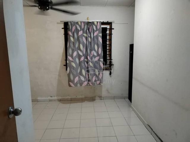 Sungai buloh, taman matang jaya, sri putra, corner house, more parking 5