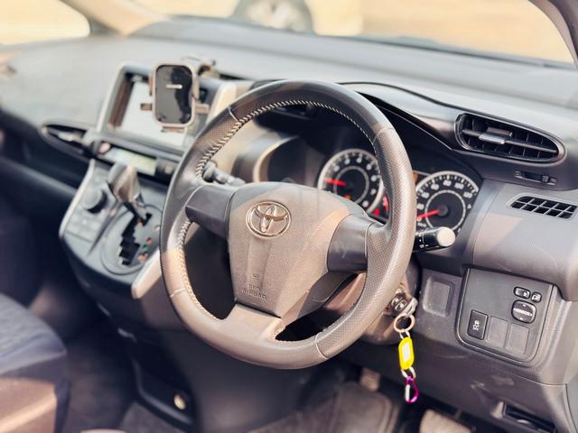 2011/2018 Toyota WISH 1.8 X (A) - 4