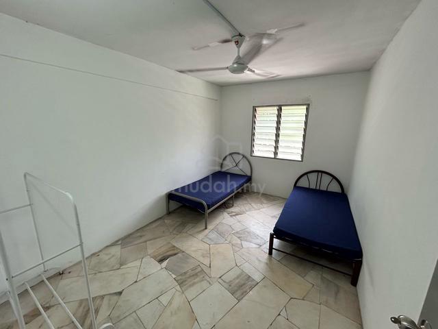 Flat PKNS Seksyen 7 Shah Alam 2