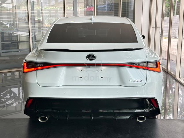 2023 Lexus IS300 2.0 F-SPORT MODE BLACK III 23K KM - 4