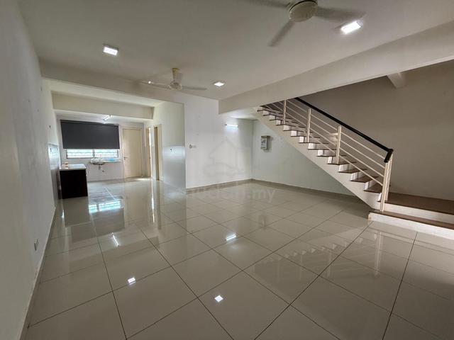 [4bed+4bath] Double Storey House Bandar Ainsdale Seremban for sale 1