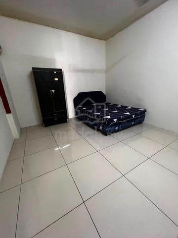 Bilik MEDIUM PALING BESAR PV20 CONDOMINIUM 1