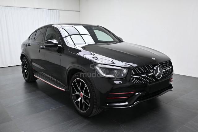 2021 Mercedes Benz GLC300 4MATIC COUPE 2.0 1-OWNER - 3