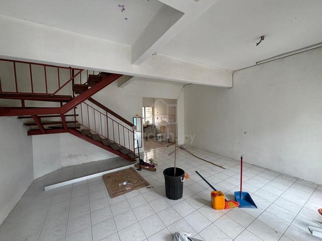 Below Market Non Bumi 2 Sty LEP 6 Taman Lestari Putra Seri Kembangan 1