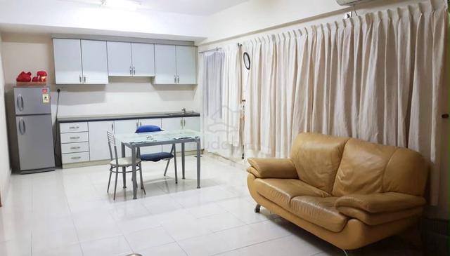 The Embassy Suites (Duta Impian) 1