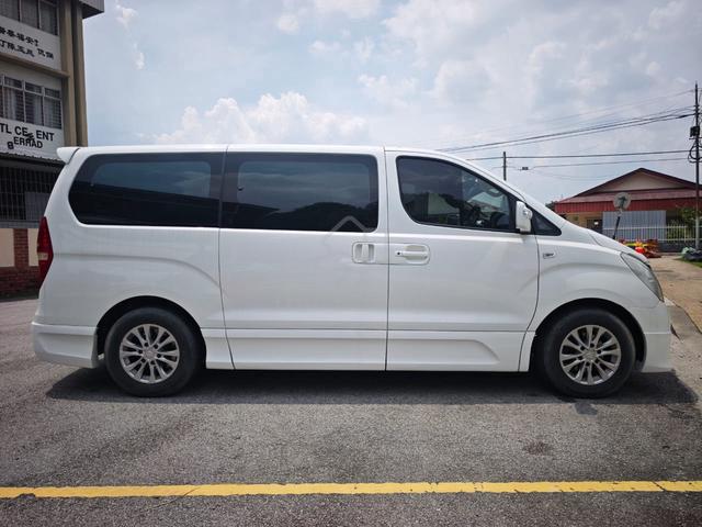 2012 Hyundai GRAND STAREX 2.5 ROYALE (A) - 2