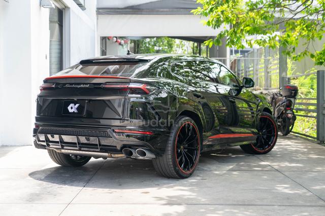 Lamborghini Urus 2022 Unreg Nero Helene Japan - 2