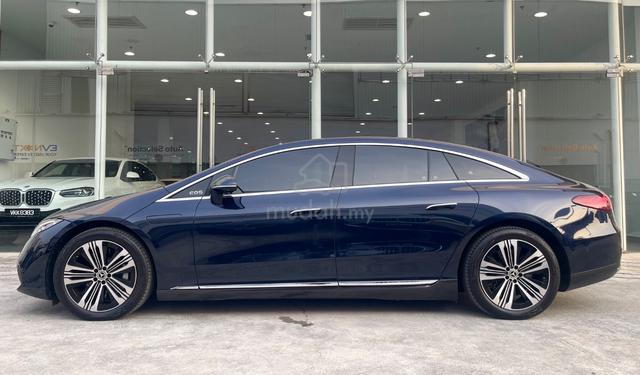 2024 Mercedes Benz EQS500 4MATIC Super Low Mileage - 5