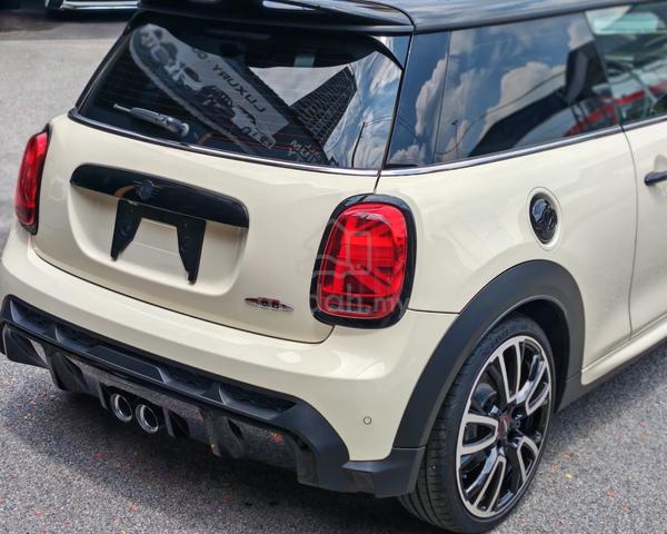 2022 Mini JOHN COOPER WORKS 2.0 JCW Black Roof JPN - 5