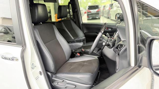 2021 Toyota NOAH SI Double By Bee 3 - 2