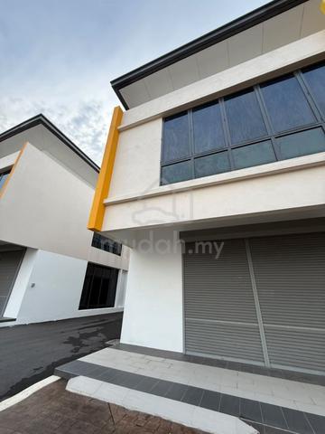 Big Size End Lot SHOP @ Impian Prisma 2 , Alam Impian For Rent ~ 1