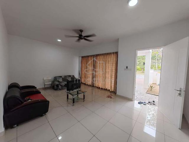 Seremban 2 End Lot House 1