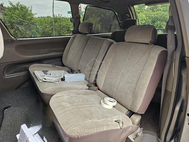 Toyota Estima - 3