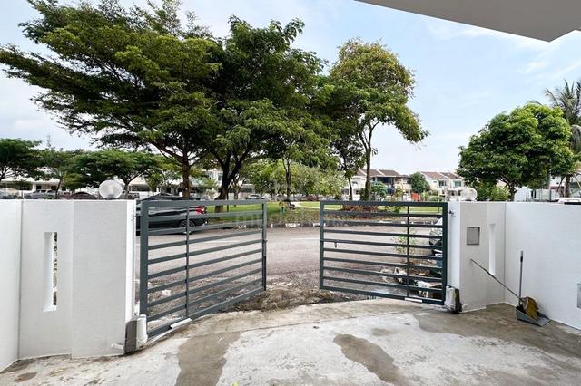 Pearl Impian Facing Playground Freehold Terrace 1