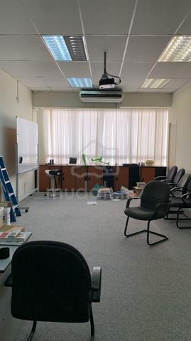 Mount Austin 1st Floor Spacious Unfurnished Shop Lot Low Deposit Rent 1