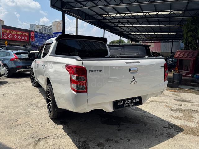 Mitsubishi TRITON 2.5 QUEST (M) Diesel Turbo - 2
