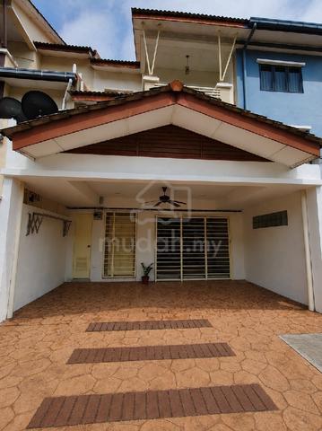 2.5-Storey Terrace House @ Taman Bukit Serdang | Jalan BS 9/7 1