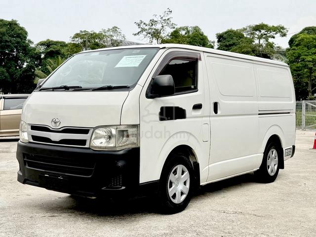 (DIESEL) Toyota HIACE PANEL VAN 2.5AT 2011 - 3