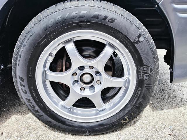 Toyota Unser 1.8 LGX (A) - 4