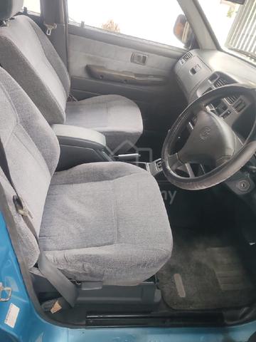 2002 Toyota UNSER 1.8 GLI FACELIFT (A) - 4