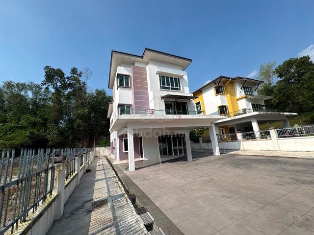 [ Partly Furnished] 3 Storey Bungalow Bdr Sg Long Kajang Selangor 1