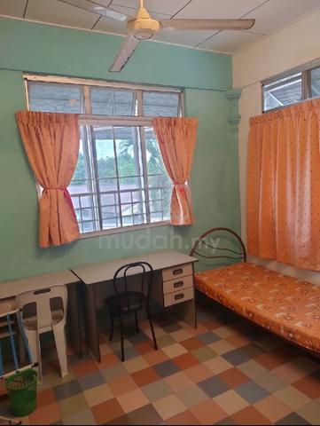 Bukit Beruang room for rent (near MMU) 1