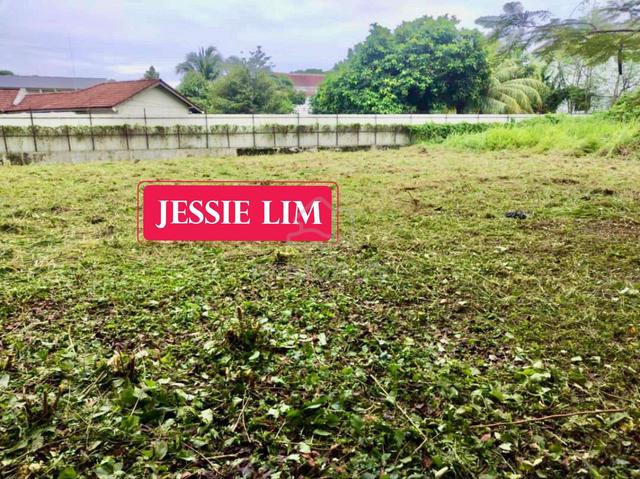Georgetown Bungalow Land infront of Union High School 6857sf empty 2