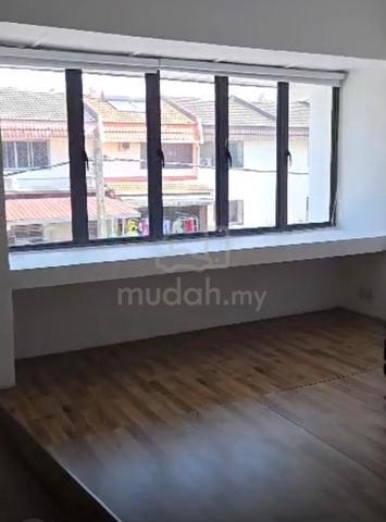 Taman Bukit Intan 3 Storey House Sri Petaling For Rent 1