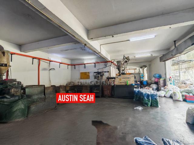 TAMAN PERINDUSTRIAN BERINGIN JURU 1.5 STOREY SEMI-D FACTORY For SALE 1