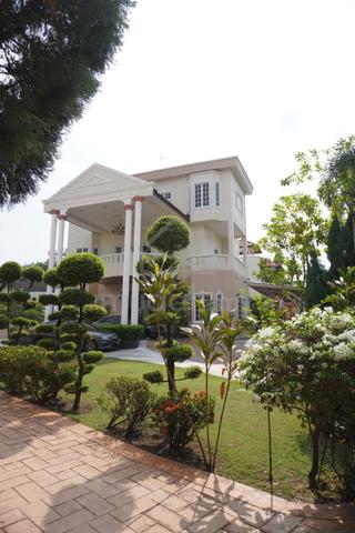 Bungalow Country Height kajang Near Jade Hill, Ioi city mall 1